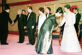 2President Kim at imperial banquet (2)